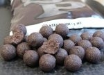 Stég Krmné rozpustné boilies Pečeň-čokoláda 1kg 24mm